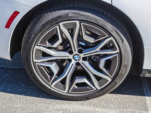 Used 2026 BMW iX xDrive45 image 8