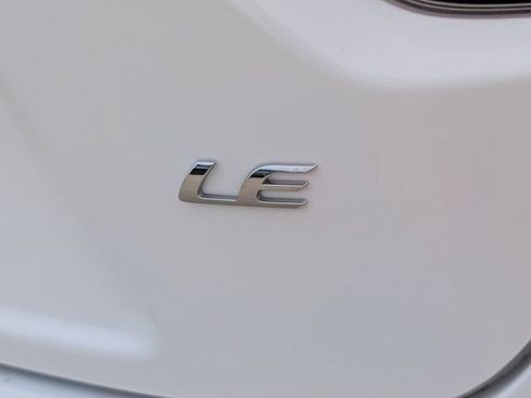 Used 2024 Toyota Corolla LE FWD image 32