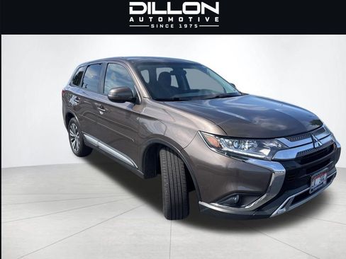 Used 2019 Mitsubishi Outlander AWD image 10