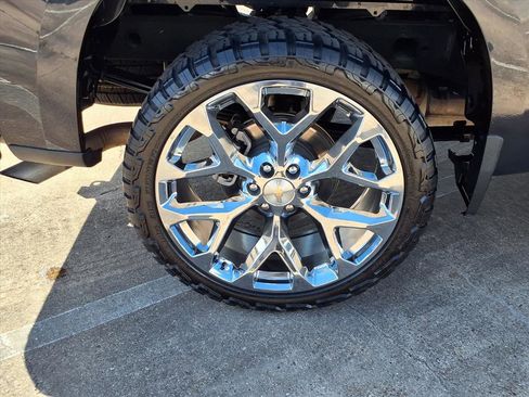 Used 2023 Chevrolet Silverado 1500 Custom image 25