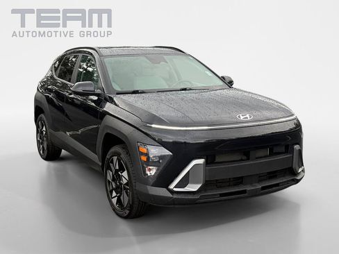 Used 2025 Hyundai Kona SEL AWD/4WD image 1