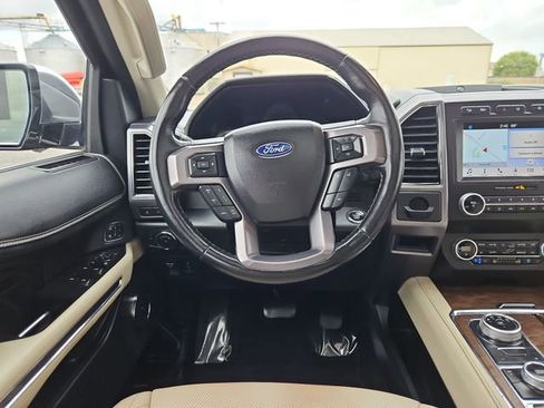 Used 2019 Ford Expedition Platinum image 15