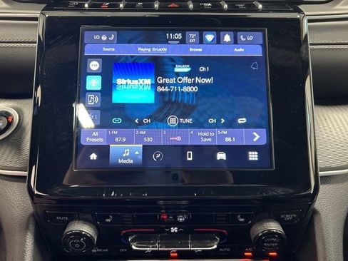Used 2024 Jeep Grand Cherokee L Altitude AWD/4WD image 32