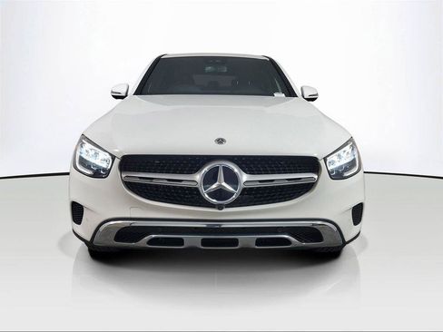 Used 2023 Mercedes-Benz GLC 300 4MATIC Coupe image 2