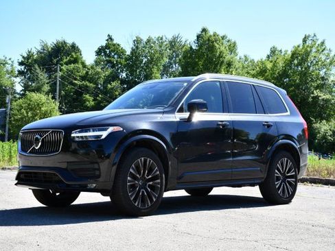 Used 2020 Volvo XC90 T5 Momentum AWD/4WD image 2