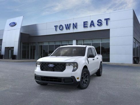 New 2025 Ford Maverick XLT image 2