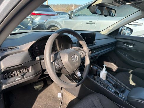 Used 2024 Honda Accord EX image 16