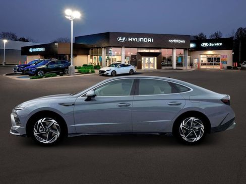 New 2026 Hyundai Sonata SEL image 3