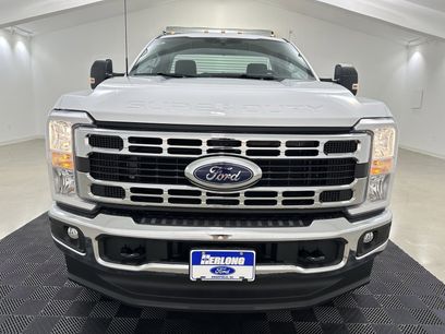 New 2025 Ford F350 XL w/ XL Chrome Package