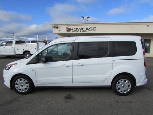 Used 2022 Ford Transit Connect XLT image 9