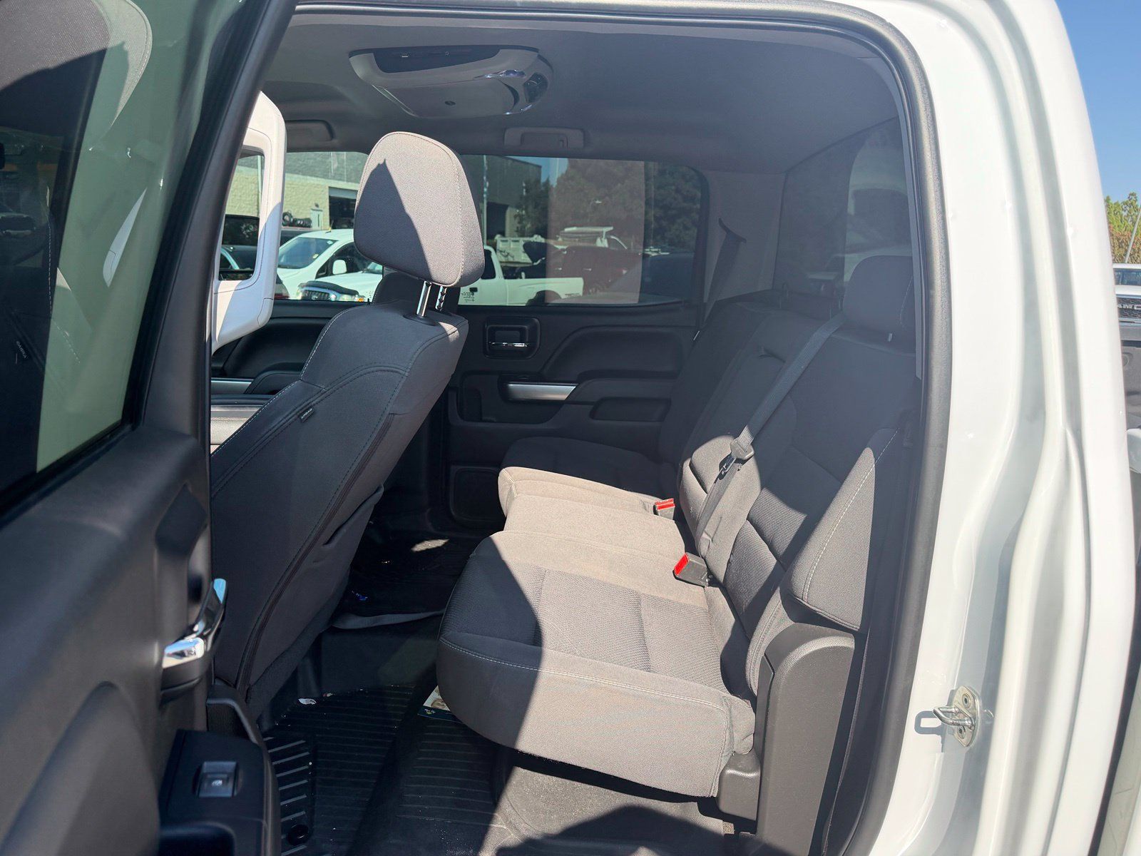 Used 2018 Chevrolet Silverado 2500 LT AWD/4WD image 12