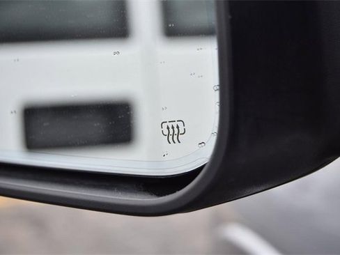 Used 2025 RAM 1500 Laramie image 12