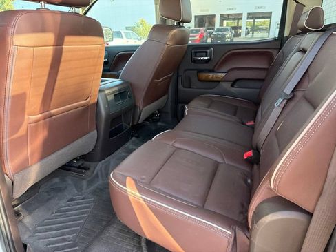 Used 2016 Chevrolet Silverado 2500 High Country w/ High Country Premium Package AWD/4WD image 9
