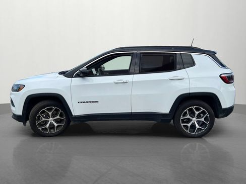 Used 2024 Jeep Compass Limited AWD/4WD image 5