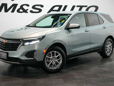 Used 2022 Chevrolet Equinox LT FWD image 2