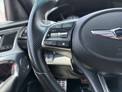 Used 2022 Genesis G70 3.3T RWD image 28