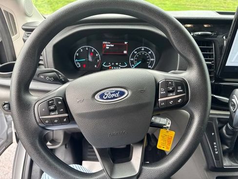 Used 2024 Ford Transit 350 XLT RWD image 17
