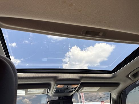 Used 2023 Toyota 4Runner Limited image 18