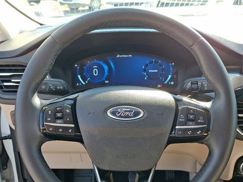 Used 2022 Ford Escape Titanium w/ Class II Trailer Tow Package image 22