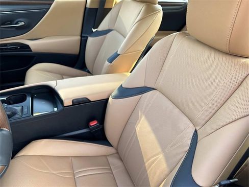 Certified 2025 Lexus ES 350 Luxury image 20