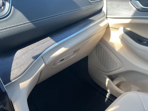 New 2025 Jeep Grand Cherokee Limited AWD/4WD image 61