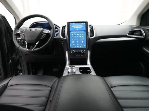 Used 2024 Ford Edge SEL AWD/4WD image 4