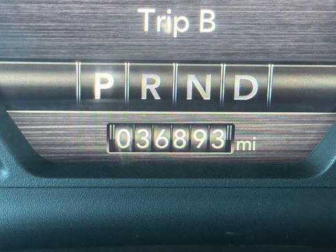 Used 2023 RAM 1500 Laramie image 24