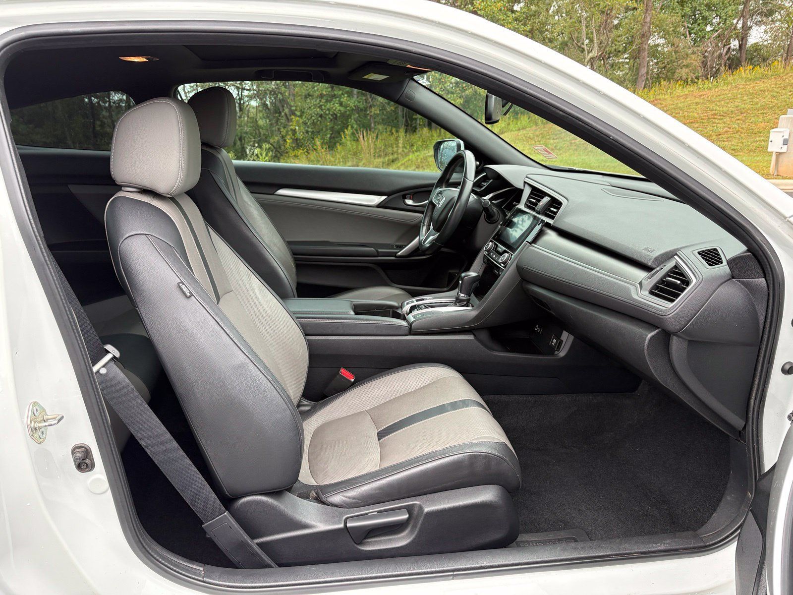 Used 2016 Honda Civic EX-L image 31