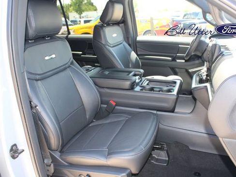 New 2025 Ford Expedition Platinum w/ Stealth Appearance Package image 7