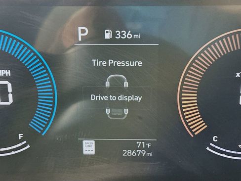 Certified 2025 Hyundai Kona SEL image 12