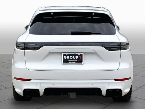 Used 2021 Porsche Cayenne GTS AWD/4WD image 4