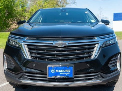 Used 2024 Chevrolet Equinox LT FWD image 3