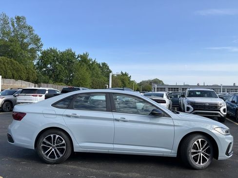 New 2026 Volkswagen Jetta Sport FWD image 11