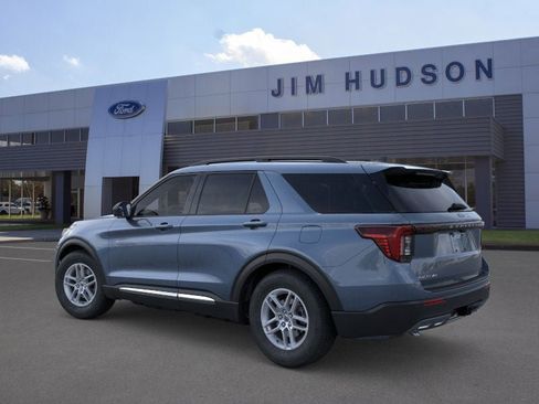 New 2025 Ford Explorer Active w/ Active Comfort Package image 4