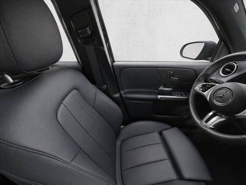 Used 2026 Mercedes-Benz GLB 250 image 15