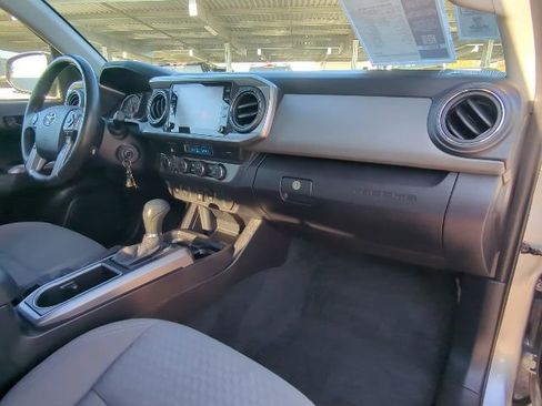 Used 2021 Toyota Tacoma SR5 w/ Technology Package image 21