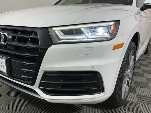 Used 2020 Audi Q5 2.0T Premium Plus w/ Premium Plus Package image 8