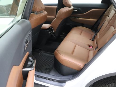 Certified 2025 Toyota Crown Signia w/ Advanced Technology Package AWD/4WD image 30