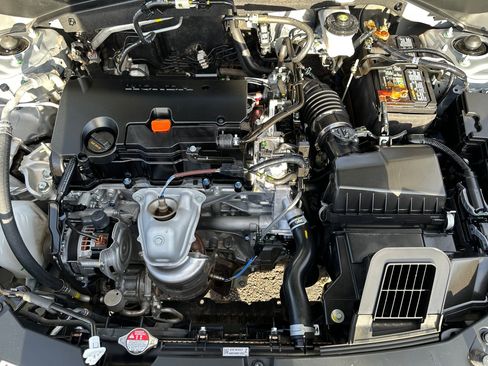 Used 2024 Honda HR-V Sport image 30