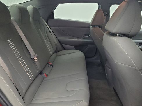 Used 2024 Hyundai Elantra SEL FWD image 19