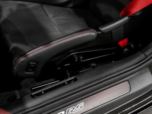 Used 2025 Porsche 911 GT3 RS w/ Weissach Package image 35