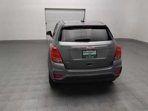 Used 2020 Chevrolet Trax LS w/ Tint and Cruise Package FWD image 6