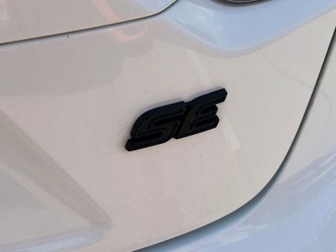 Used 2024 Toyota Corolla SE image 13