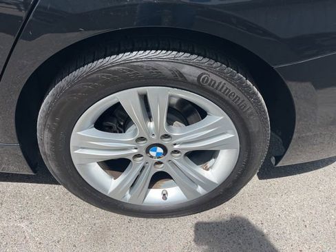 Used 2017 BMW 330i xDrive Sedan AWD/4WD image 17