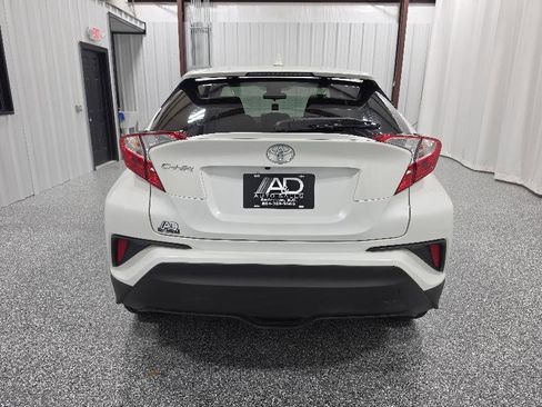 Used 2021 Toyota C-HR LE FWD image 7
