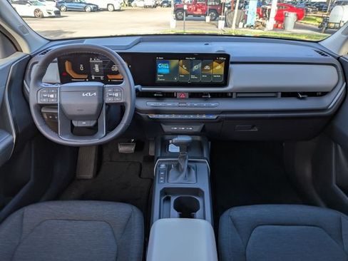 New 2027 Kia Seltos S FWD image 16