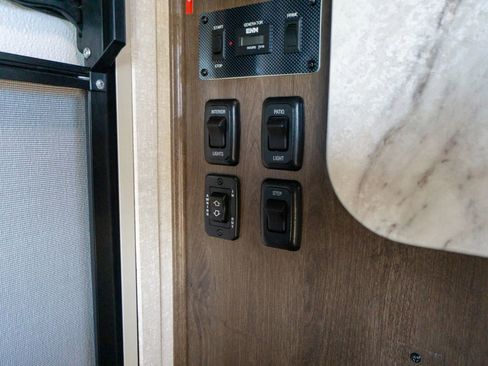 Used 2017 Mercedes-Benz Sprinter 3500 image 23