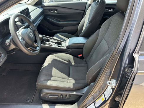 Used 2023 Honda Accord EX image 10