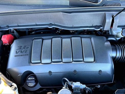 Used 2016 Chevrolet Traverse LT image 30