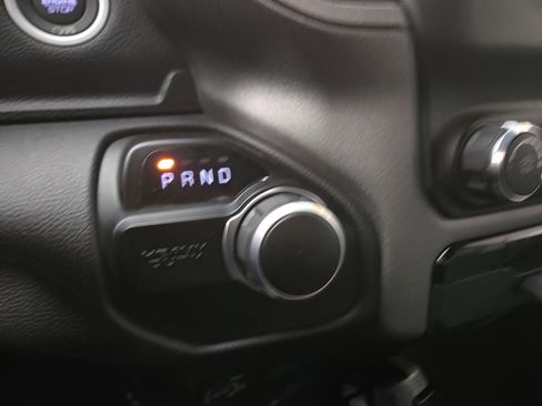 Used 2024 RAM 2500 Tradesman w/ Chrome Appearance Group image 22